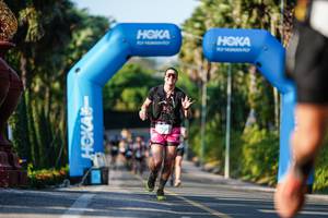 BIB: 1300
                            <button type="button" onclick="openModal(22572171)" class="btn btn-primary btn-sm float-right btn-popup" data-toggle="modal" data-target=".modal-high-quality">
                        <i class="fas fa-shopping-cart"></i> Add to Cart
                    </button>
                                            <button type="button" onclick="isThisMe(22572171, true)" class="btn btn-success btn-sm float-right btn-popup btn-isme hidden" data-toggle="tooltip" data-placement="bottom" title="นี่คือรูปของคุณใช่ไหม คลิกที่นี่เพื่อเอาเข้าอัลบั้ม">
                        <i class="fas fa-plus"></i> Add to album
                    </button>
                    <button type="button" onclick="isThisMe(22572171, false)" class="btn btn-warning btn-sm float-right btn-popup btn-isnotme hidden">
                        <i class="fas fa-ban"></i> Remove from album
                    </button>